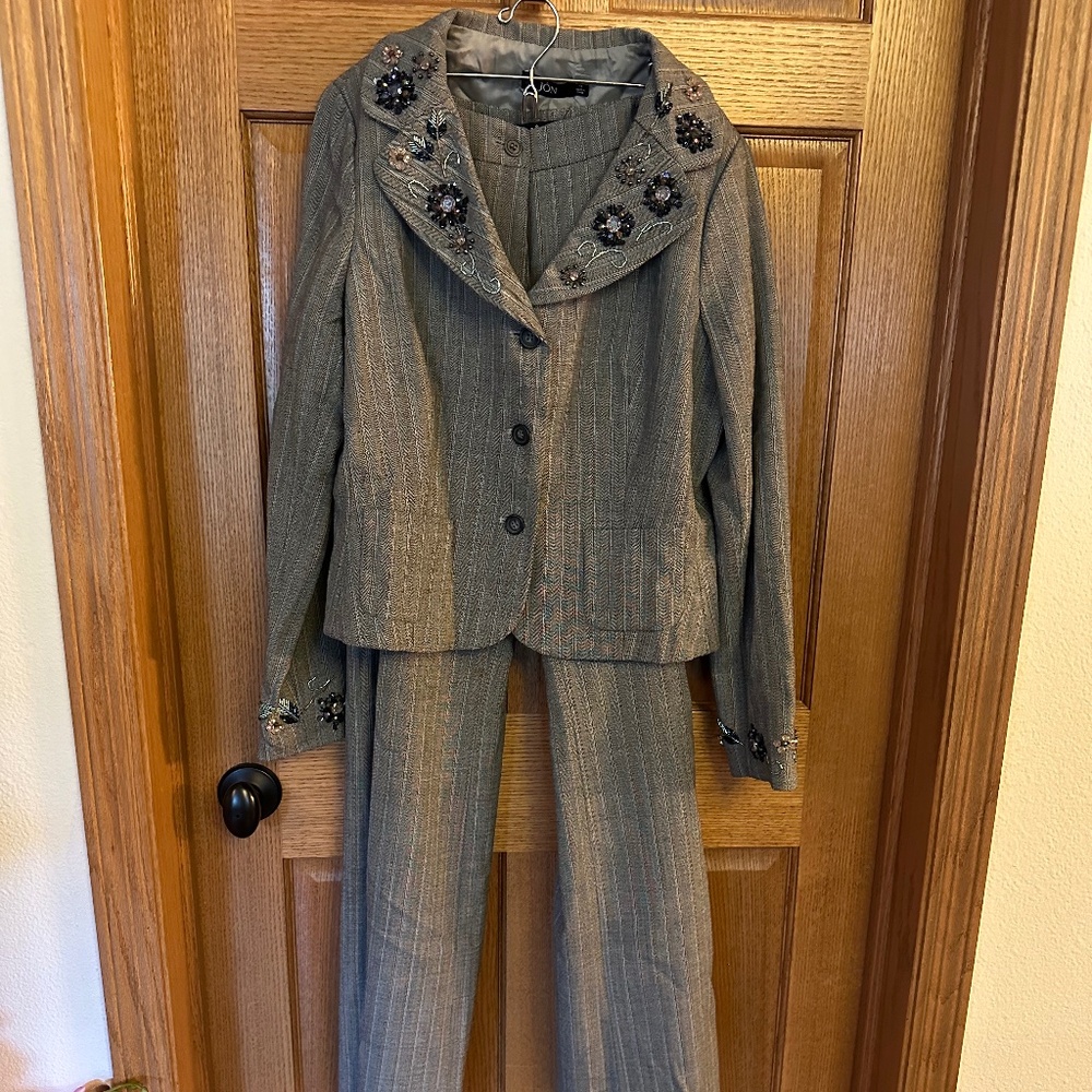 Jon Brown Tweed w/Tan & Blue Stripe Career Pantsuit with beaded trim.  Size 14.